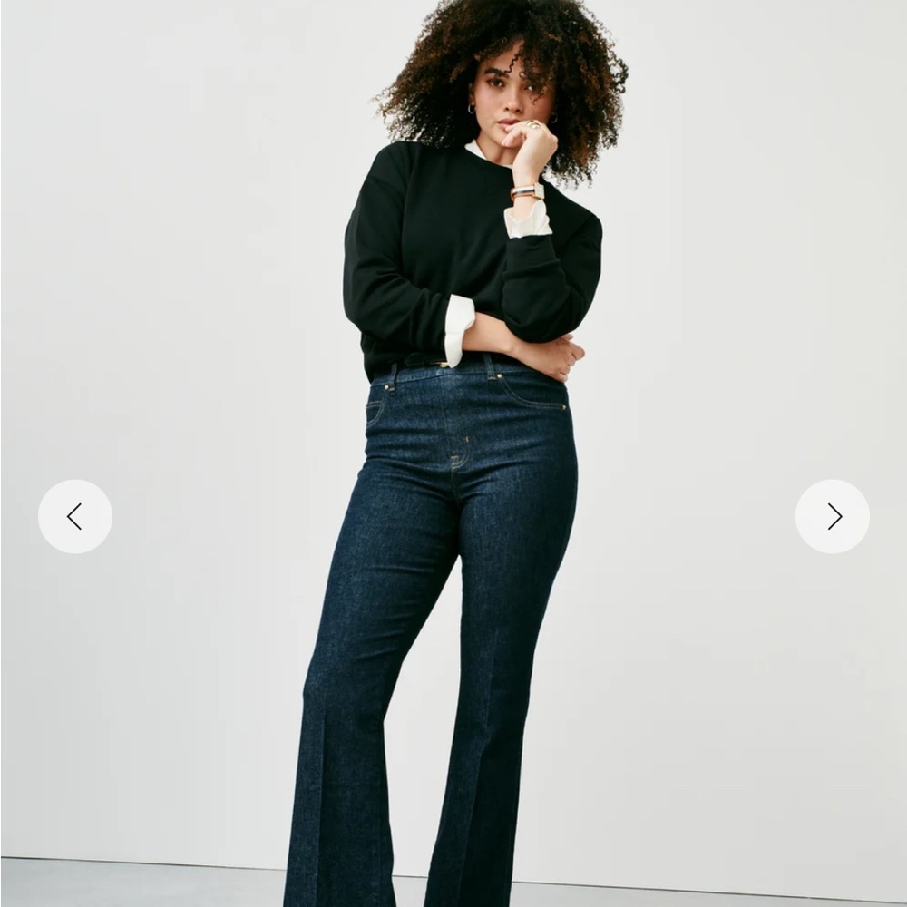 BNWT SPANXshape™ Original EveryWear
Flare Jeans in Large